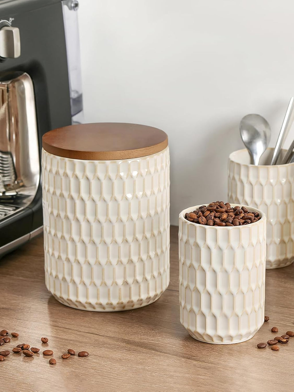 Ceramic Canisters Sets for the Kitchen, Flour Sugar Storage Containers, Diamond-Patterned Design, Coffee Canister with Airtight Lid for Counter Spice and Food (White Sets of 2)